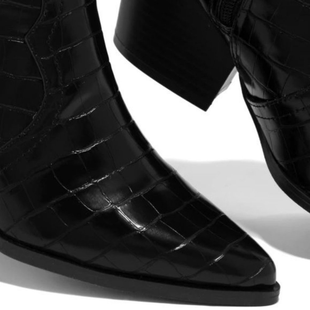 !! NEW !! Vegan Leather Ankle Cowboy Boots in Black Croc - Picture 3 of 10